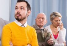 Filhos adultos que ainda moram em casa? filho adulto com pais