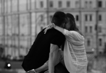 5 erros a evitar ao mesclar finanças com seu parceiro