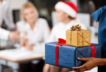 Dicas para dar presentes de festas em escritórios durante o COVID-19