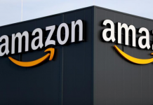 Amazon está removendo mercadoria QAnon de seu site