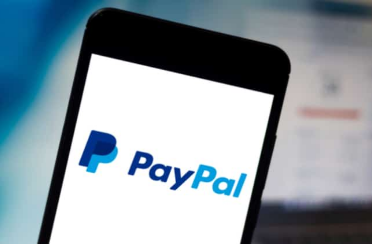 PayPal dispensa site de crowdfunding cristão usado pelos Proud Boys