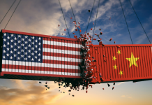 Xi Jinping quer que Starbucks e Howard Schultz ajudem a reparar as relações entre os EUA e a China