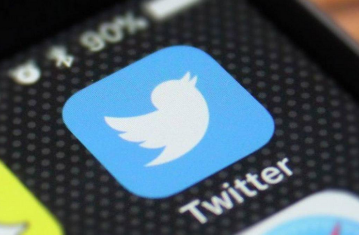 As ações do Twitter caem após a conta de Trump ser suspensa